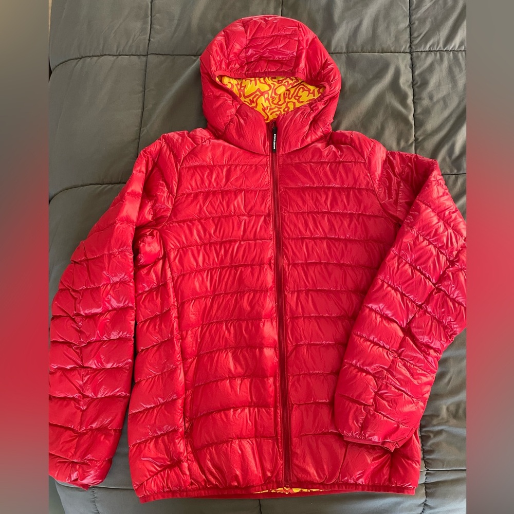 Keith Haring x UNIQLO SPRZ NY MoMA Ultra Light Down Puffer Jacket – Red – Size M